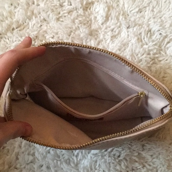 Purse - Picture 2 of 2